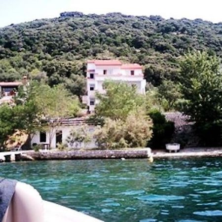 Apartman Supetarska Draga Exterior foto